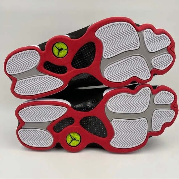 Nike Air Jordan 13 Mid Retro Playoff 2023 Size 3.5 and 5.5Y = 5 and 7 women’s - Picture 5 of 5